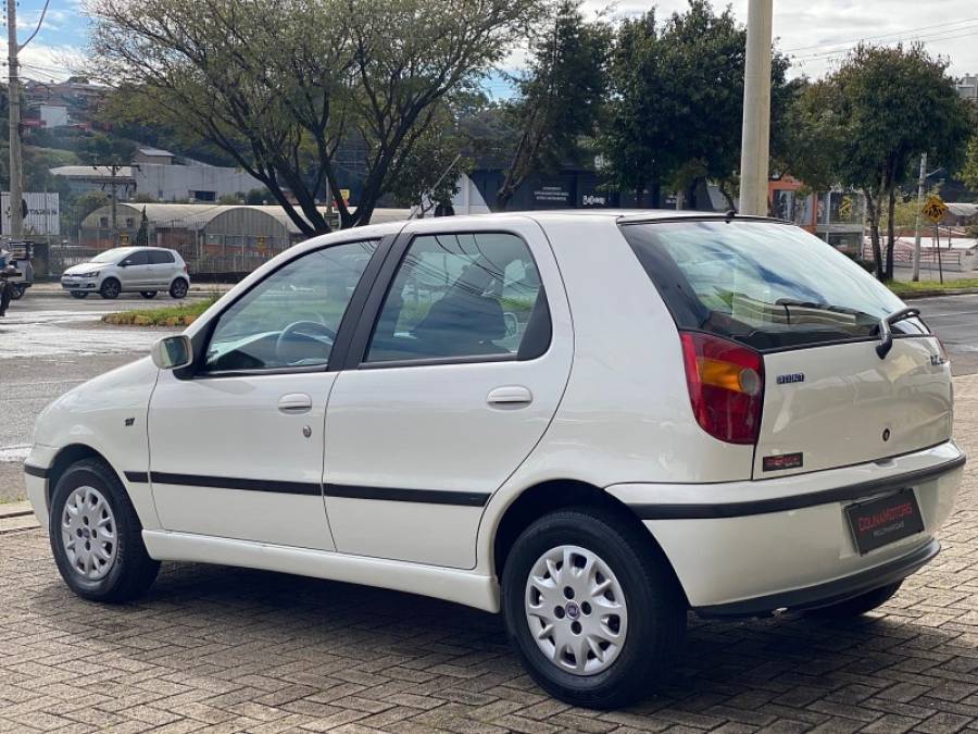 FIAT - PALIO - 1997/1997 - Branca - R$ 18.900,00