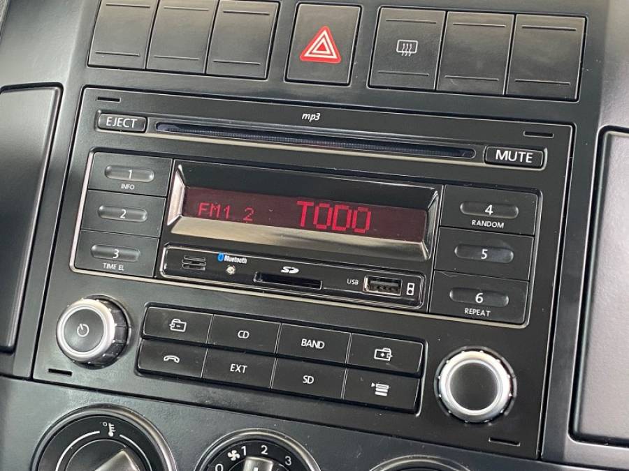 VOLKSWAGEN - POLO - 2012/2013 - Branca - R$ 47.900,00