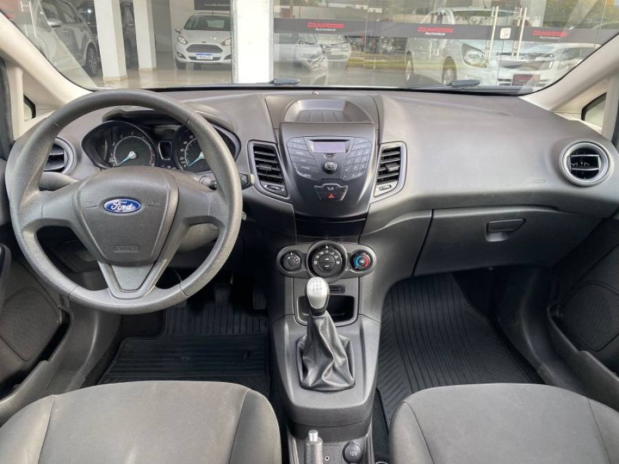 FORD - FIESTA - 2014/2014 - Branca - R$ 46.900,00