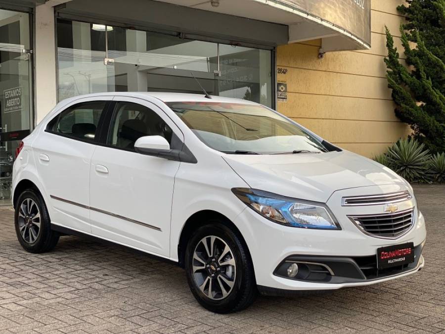 CHEVROLET - ONIX - 2014/2014 - Branca - R$ 55.900,00