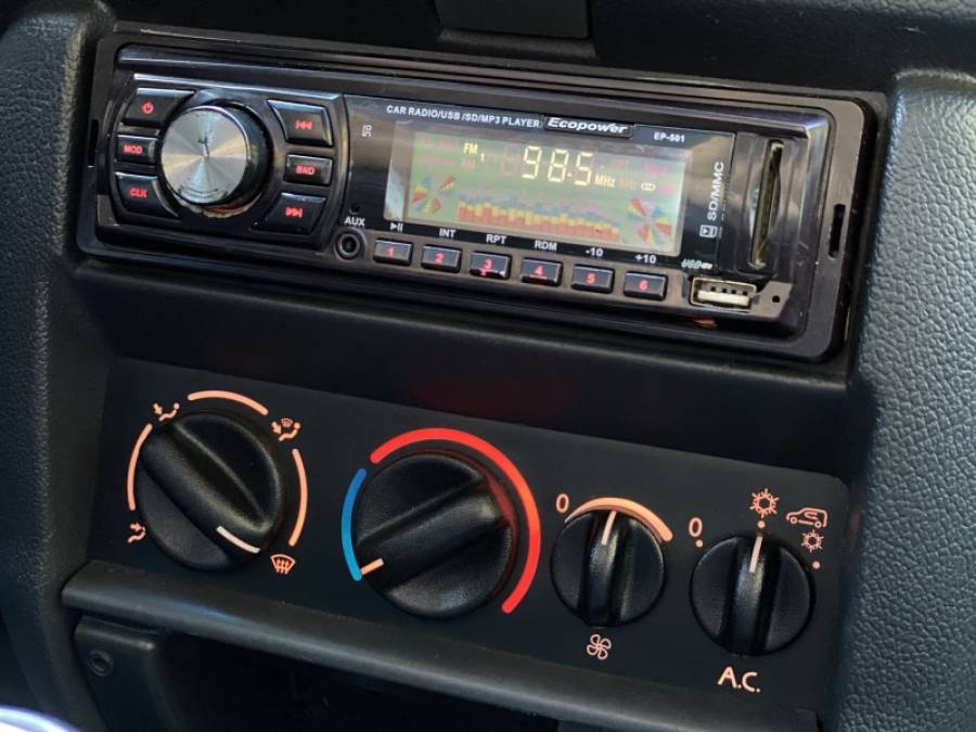 RENAULT - KANGOO - 2014/2015 - Branca - R$ 46.900,00