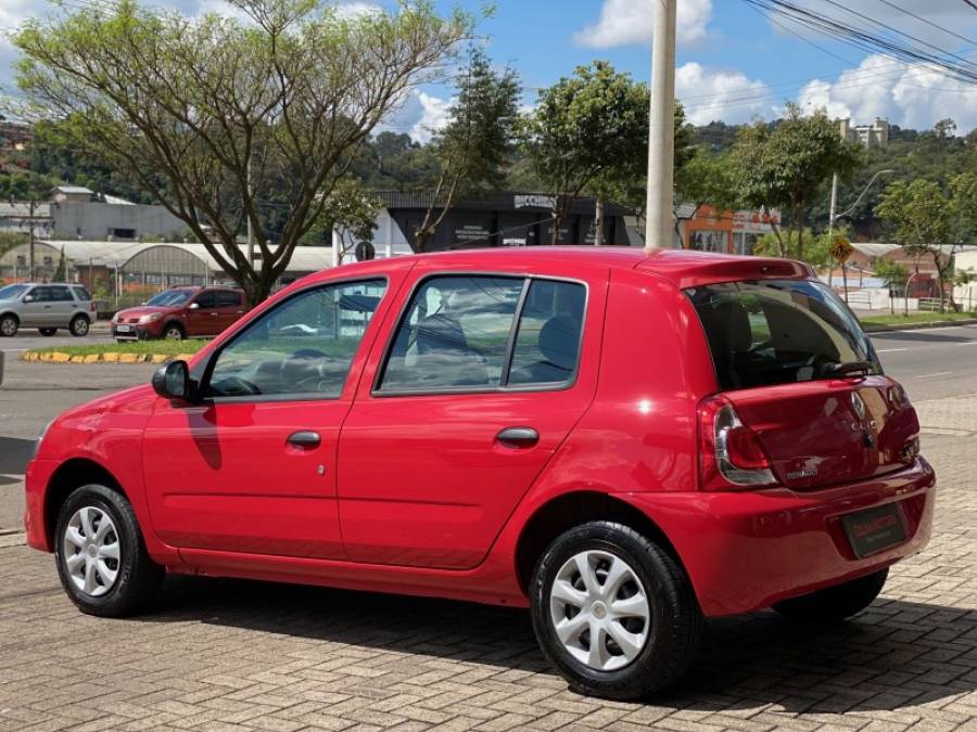 RENAULT - CLIO - 2013/2013 - Vermelha - R$ 29.900,00