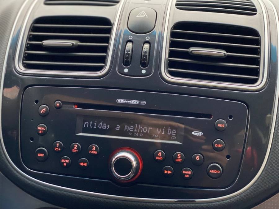 FIAT - GRAND SIENA - 2015/2015 - Vermelha - R$ 42.900,00