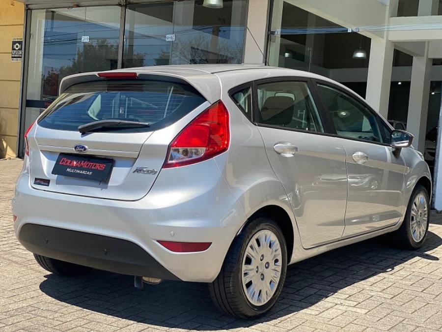 FORD - FIESTA - 2015/2015 - Prata - R$ 45.900,00