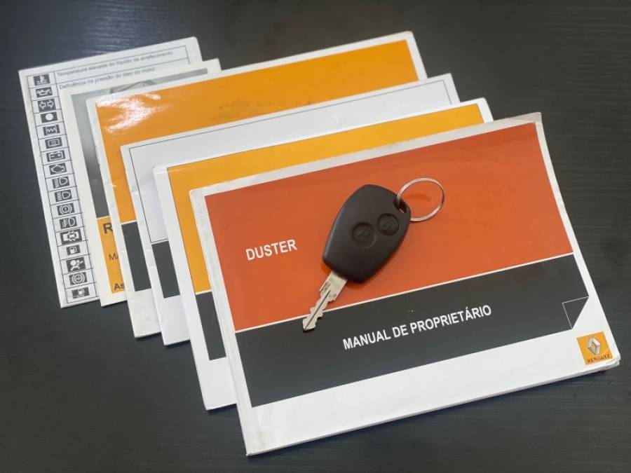 RENAULT - DUSTER - 2014/2015 - Verde - R$ 53.900,00