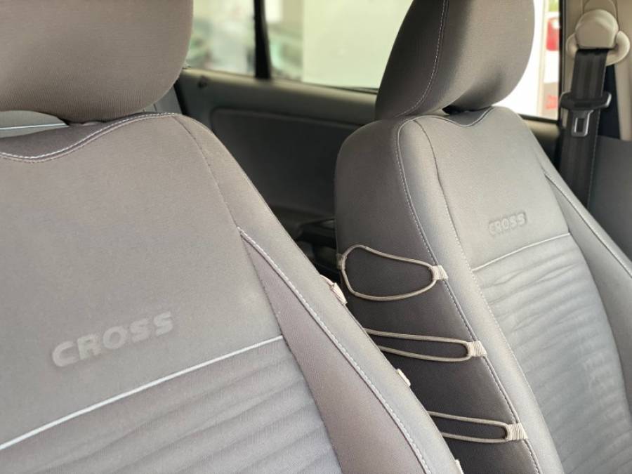 VOLKSWAGEN - SPACE CROSS - 2012/2012 - Preta - R$ 44.900,00