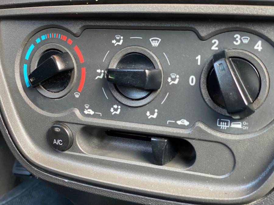 FORD - KA - 2013/2013 - Vermelha - R$ 31.900,00