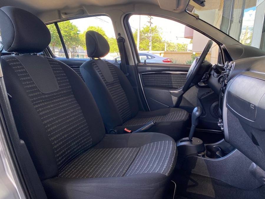 RENAULT - SANDERO - 2012/2013 - Prata - R$ 42.900,00