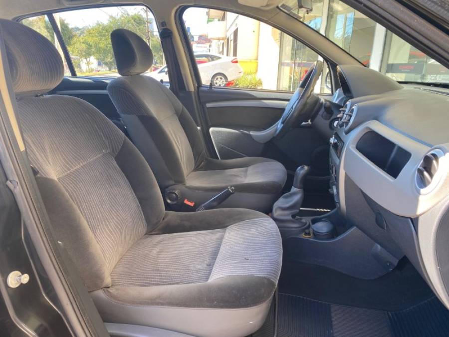 RENAULT - SANDERO - 2009/2009 - Preta - R$ 31.900,00