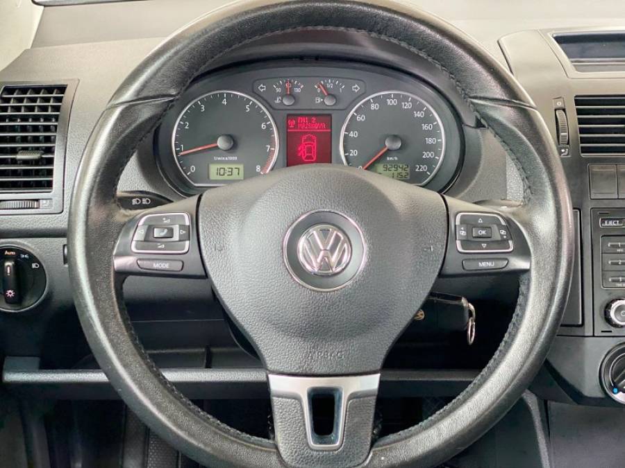 VOLKSWAGEN - POLO - 2012/2013 - Branca - R$ 47.900,00