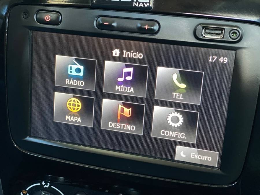 RENAULT - SANDERO - 2012/2013 - Prata - R$ 42.900,00