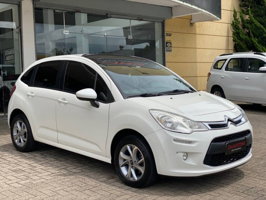 CITROËN - C3 - 2014/2015 - Branca - R$ 46.900,00