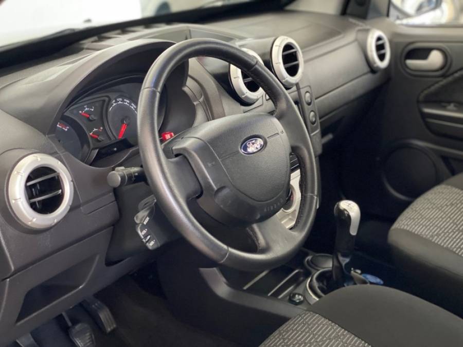 FORD - ECOSPORT - 2011/2011 - Prata - R$ 45.900,00