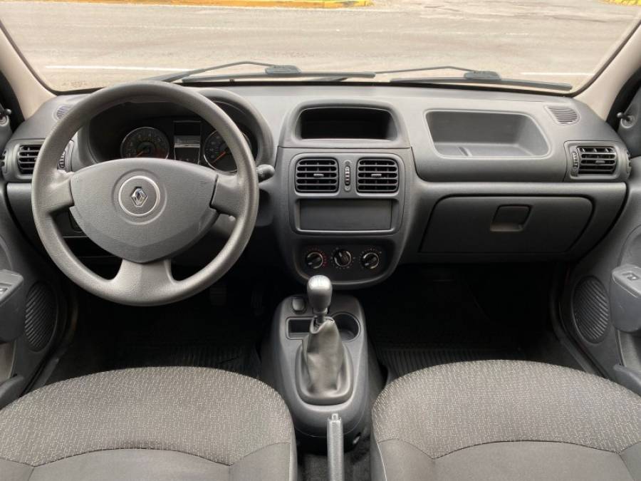 RENAULT - CLIO - 2013/2013 - Vermelha - R$ 29.900,00