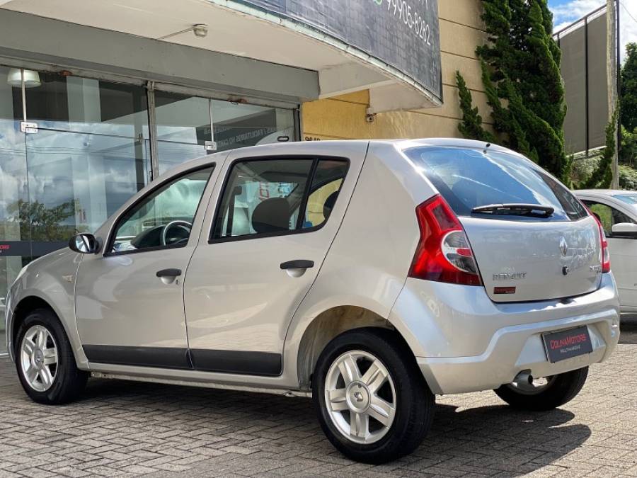 RENAULT - SANDERO - 2009/2009 - Prata - R$ 32.900,00