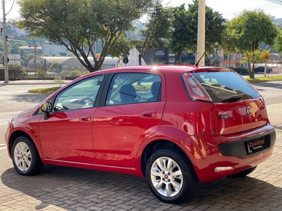 FIAT - PUNTO - 2013/2013 - Vermelha - R$ 40.900,00