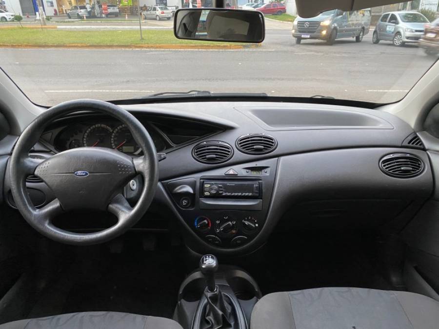 FORD - FOCUS - 2009/2009 - Branca - R$ 32.900,00
