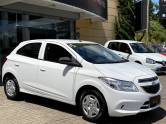 CHEVROLET - ONIX - 2015/2015 - Branca - R$ 44.900,00