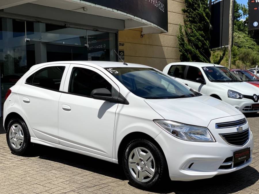 CHEVROLET - ONIX - 2015/2015 - Branca - R$ 44.900,00