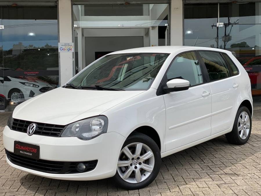 VOLKSWAGEN - POLO - 2012/2013 - Branca - R$ 47.900,00