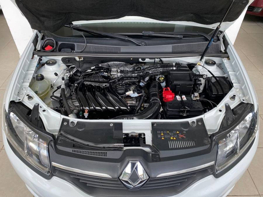 RENAULT - LOGAN - 2017/2018 - Branca - R$ 46.900,00