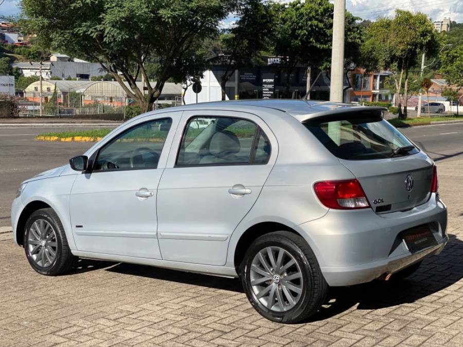 VOLKSWAGEN - GOL - 2009/2009 - Prata - R$ 26.900,00