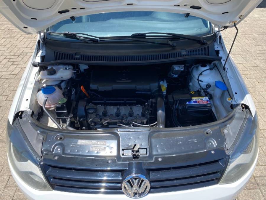 VOLKSWAGEN - FOX - 2012/2012 - Branca - R$ 29.900,00