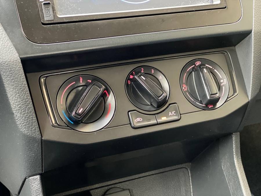 VOLKSWAGEN - GOL - 2020/2020 - Branca - R$ 47.900,00