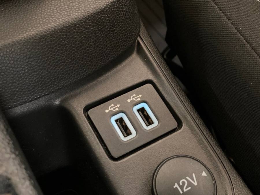 FORD - FIESTA - 2018/2019 - Vermelha - R$ 61.900,00