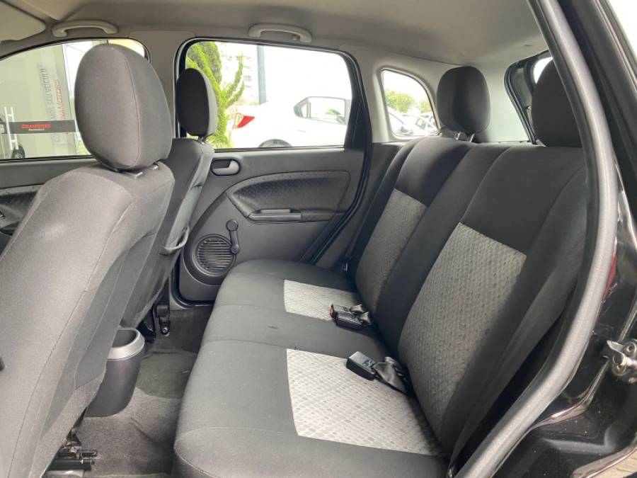 FORD - FIESTA - 2014/2014 - Preta - R$ 34.900,00