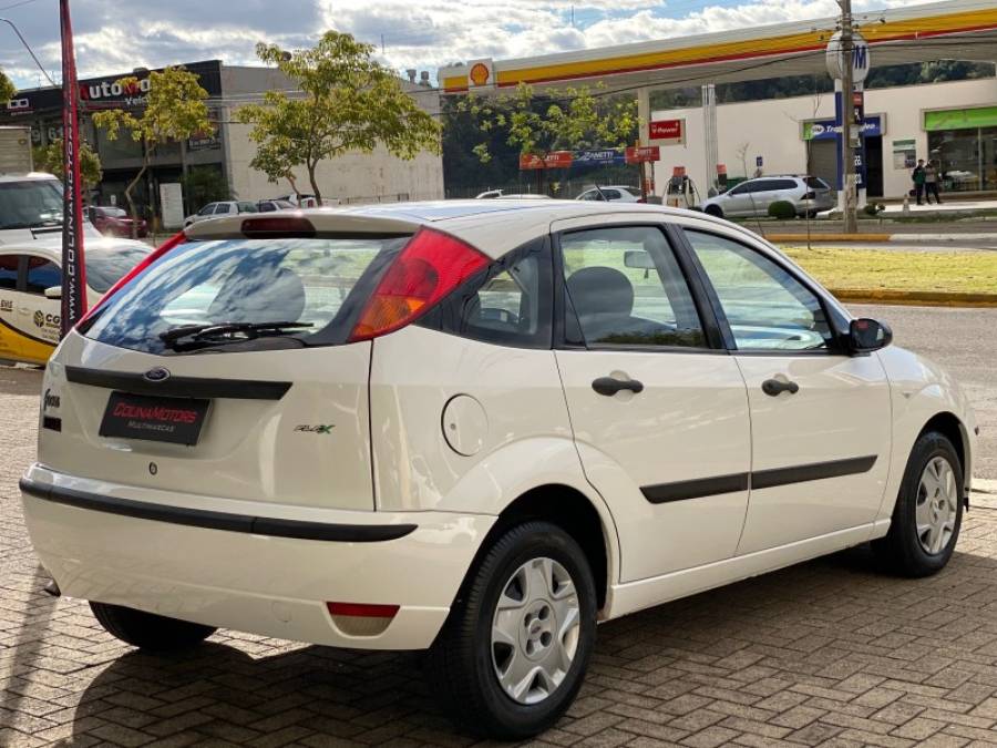 FORD - FOCUS - 2009/2009 - Branca - R$ 31.900,00