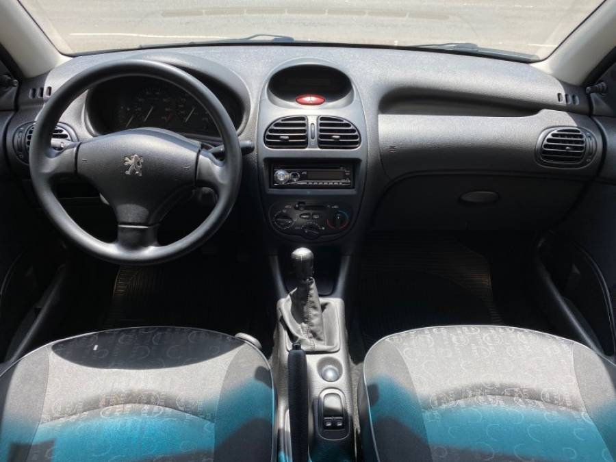 PEUGEOT - 206 - 2008/2008 - Preta - R$ 19.900,00