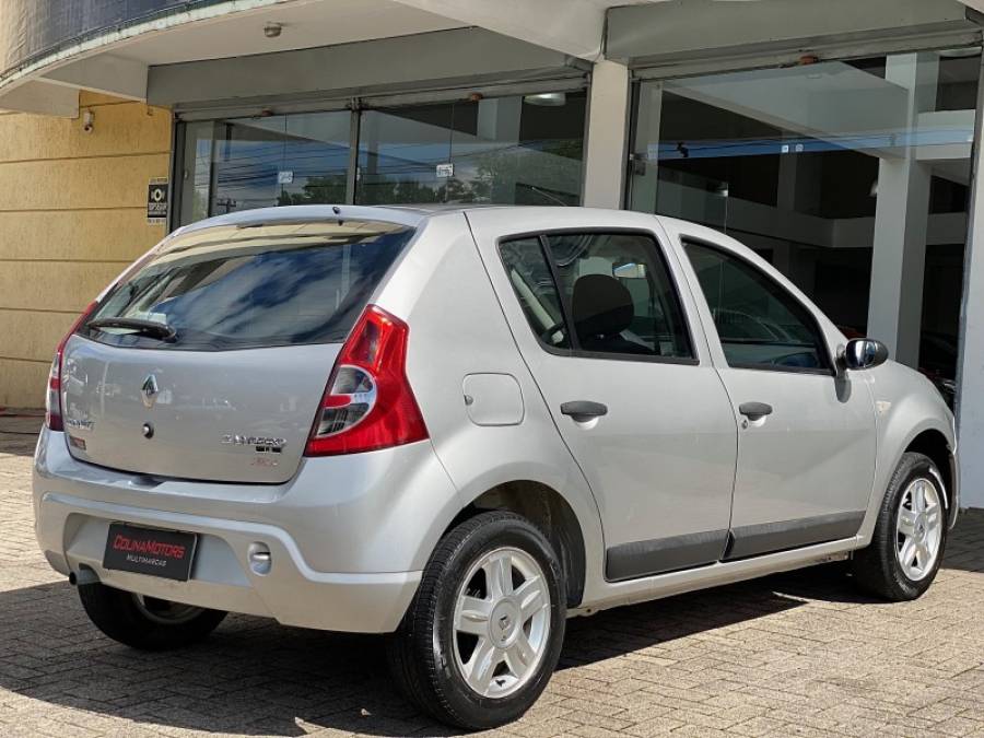 RENAULT - SANDERO - 2009/2009 - Prata - R$ 32.900,00