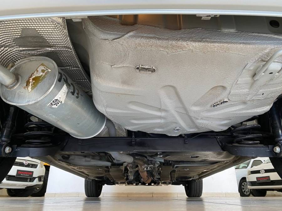 RENAULT - CLIO - 2003/2004 - Prata - R$ 25.900,00