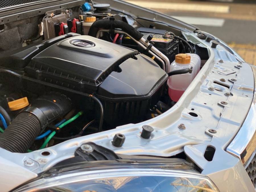 FIAT - PALIO - 2013/2013 - Prata - R$ 39.900,00