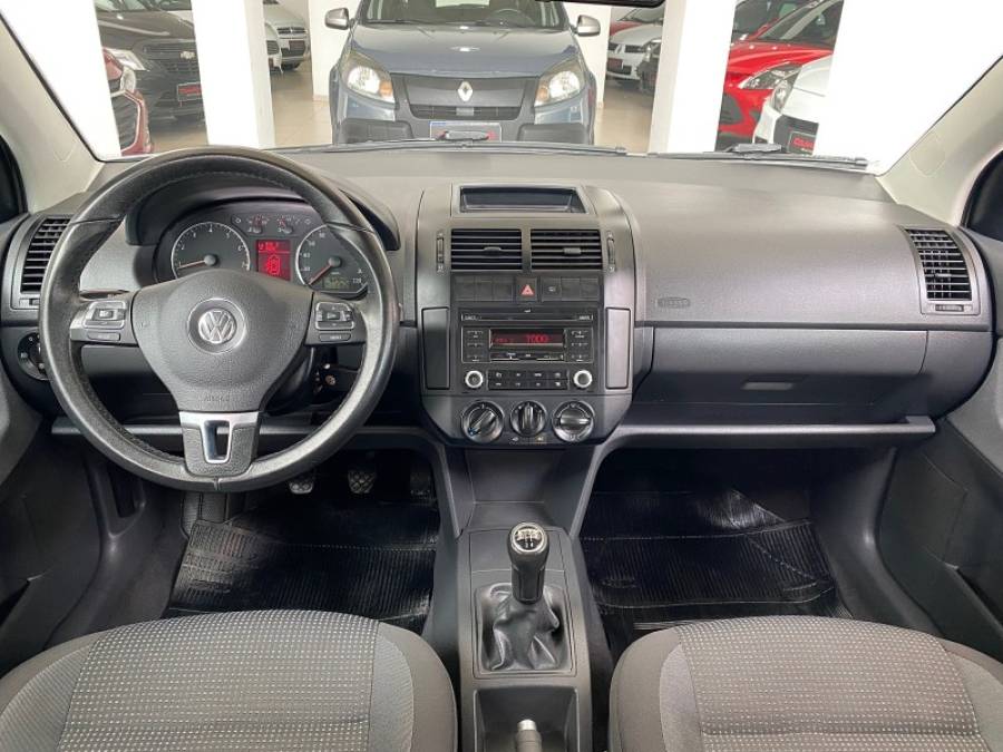 VOLKSWAGEN - POLO - 2012/2013 - Branca - R$ 47.900,00
