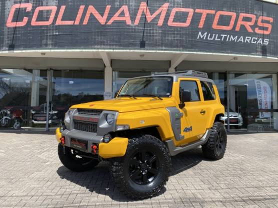 TROLLER - T4 - 2014/2015 - Amarela - R$ 165.900,00