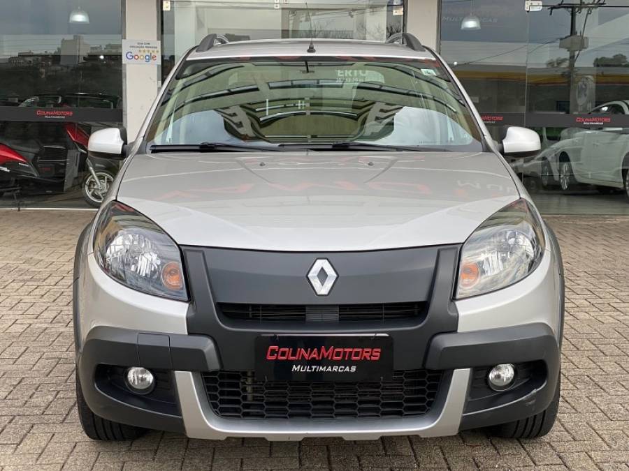 RENAULT - SANDERO - 2014/2014 - Prata - R$ 45.900,00