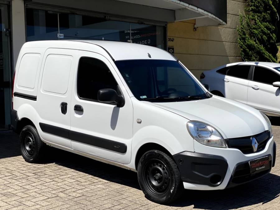 RENAULT - KANGOO - 2016/2016 - Branca - R$ 48.900,00