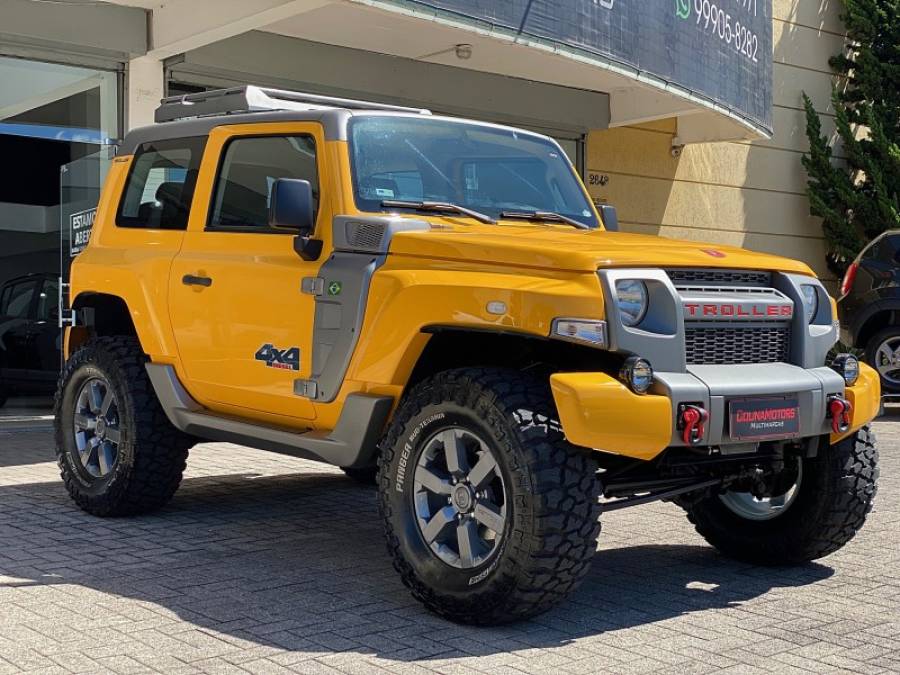 TROLLER - T4 - 2015/2015 - Amarela - R$ 158.900,00