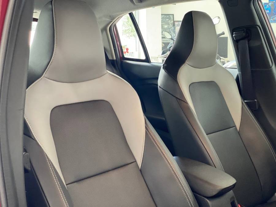 CHEVROLET - ONIX - 2024/2024 - Vermelha - R$ 98.900,00