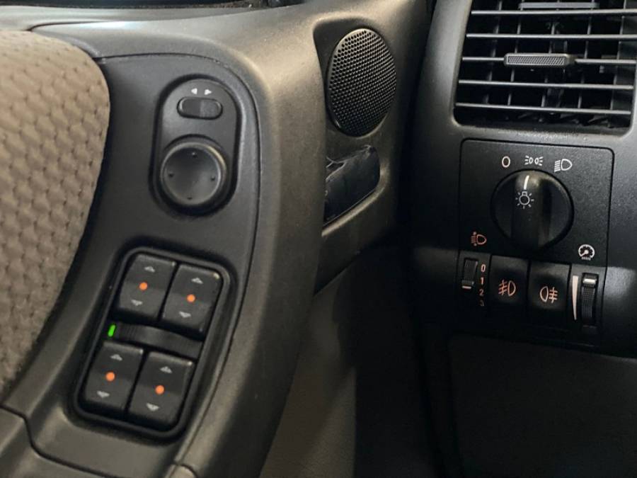 CHEVROLET - ZAFIRA - 2009/2009 - Prata - R$ 40.900,00