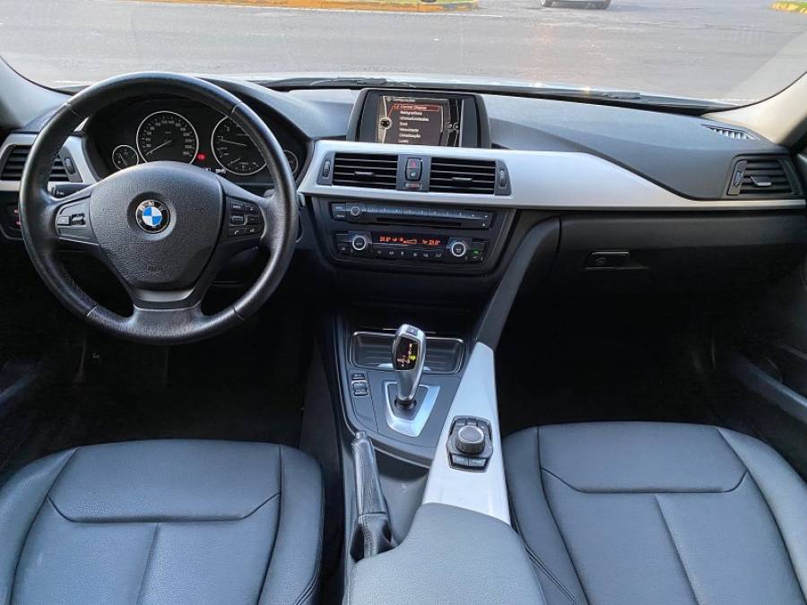 BMW - 320I - 2014/2014 - Prata - R$ 90.900,00