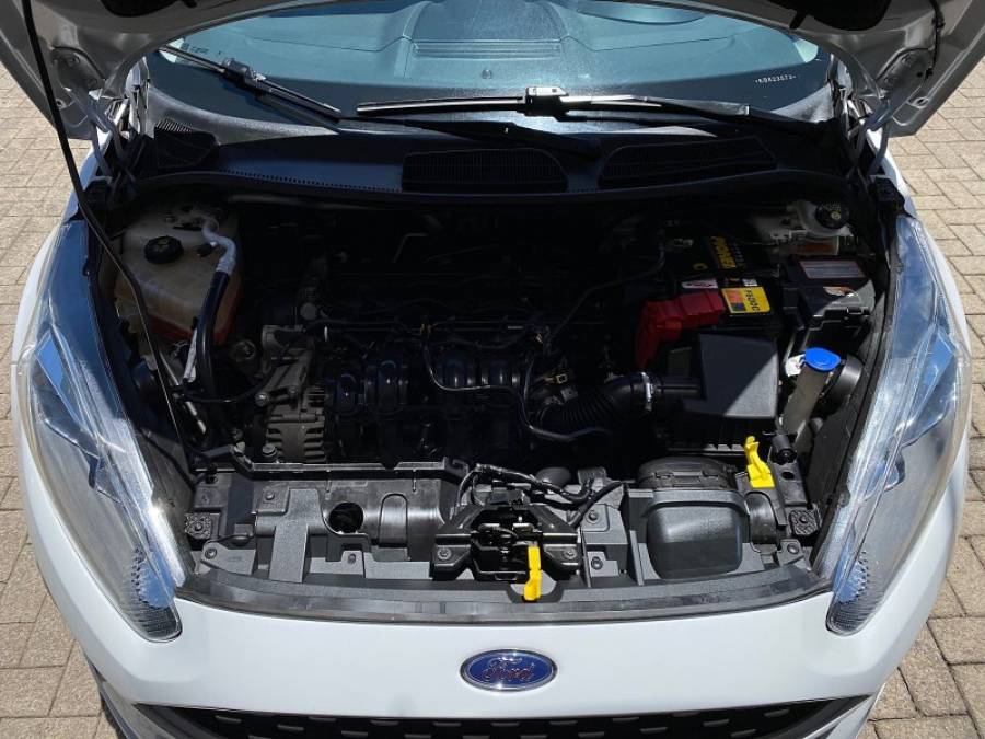 FORD - FIESTA - 2019/2019 - Branca - R$ 59.900,00