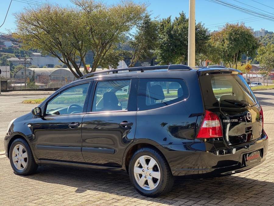 NISSAN - GRAND LIVINA - 2012/2012 - Preta - R$ 40.900,00