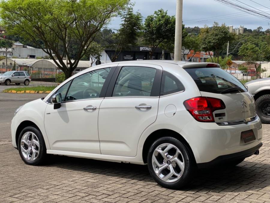 CITROËN - C3 - 2013/2013 - Branca - R$ 45.900,00