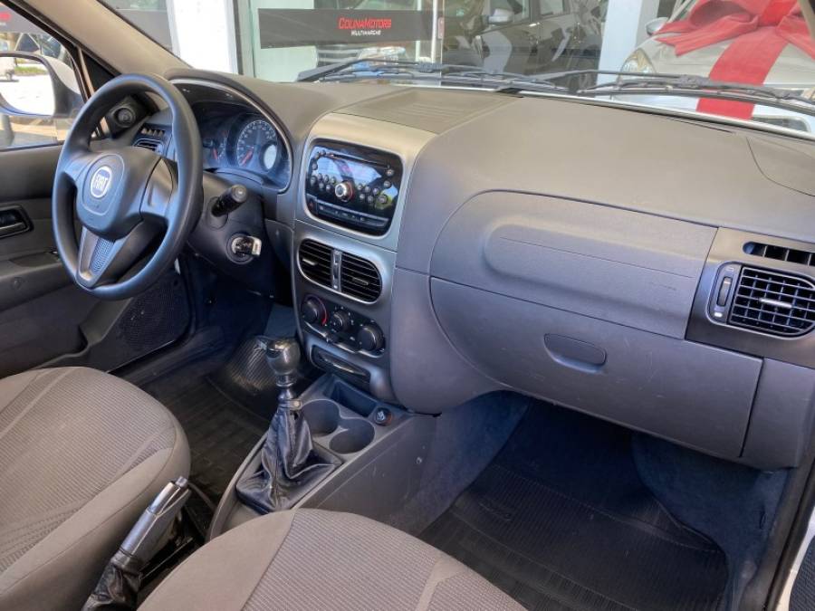 FIAT - PALIO - 2014/2015 - Branca - R$ 43.900,00