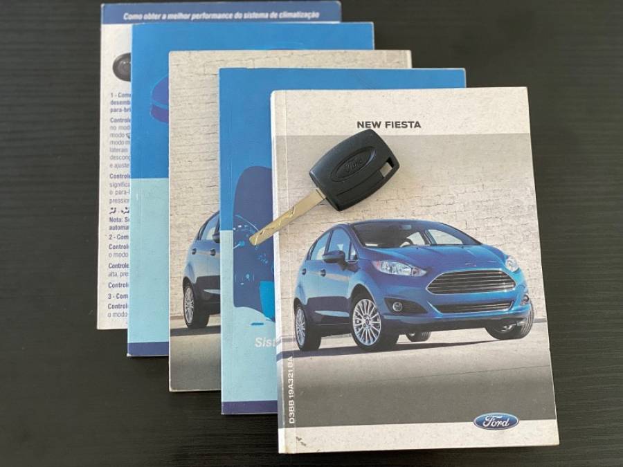 FORD - FIESTA - 2016/2016 - Branca - R$ 51.900,00