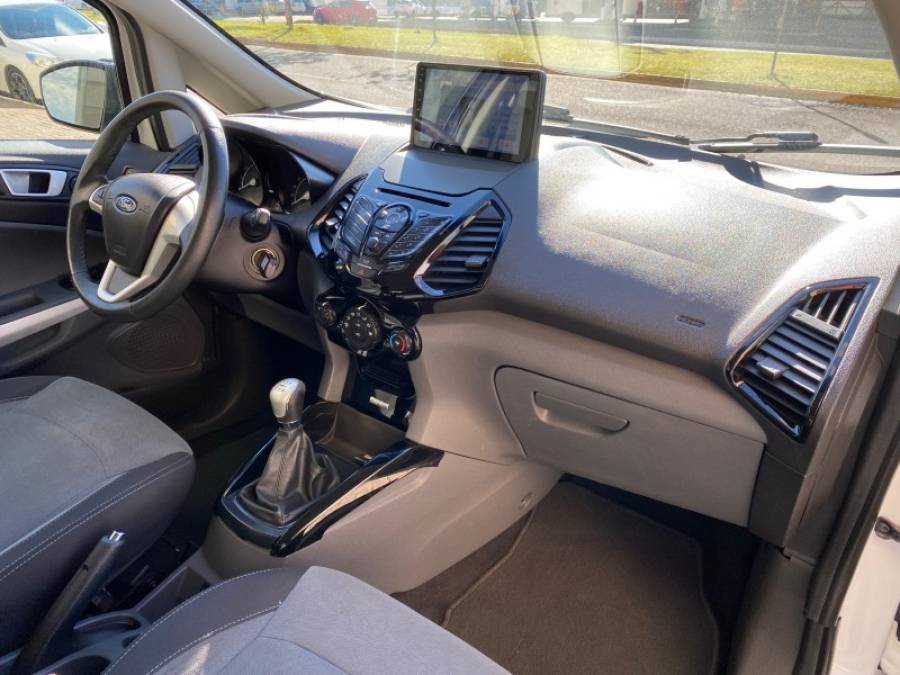 FORD - ECOSPORT - 2015/2015 - Branca - R$ 58.900,00