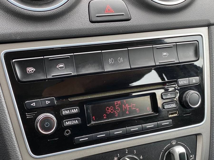 VOLKSWAGEN - GOL - 2014/2014 - Branca - R$ 38.900,00